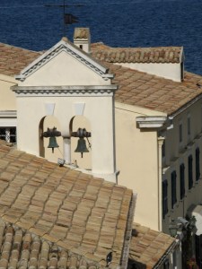 Clopote în Keykyra, Insula Corfu. Foto: Calin Hera