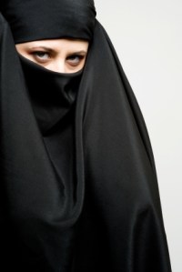 arab-woman-with-veil arab-woman-with-veil