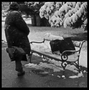 Dansând în frig. Foto: Sorin Stanciu