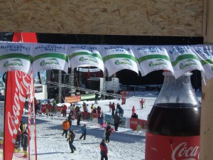 Fotografie făcută la Busteni, pârtia Kalinder, în data de 4 februarie 2011, cu ocazia inaugurării „parcului de distractii”. FOTO: Călin HERA