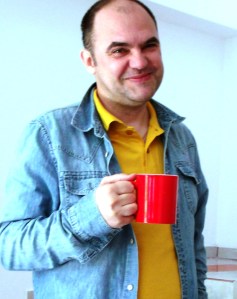 O cană cu ceai şi zâmbetul meu, aşa cum e