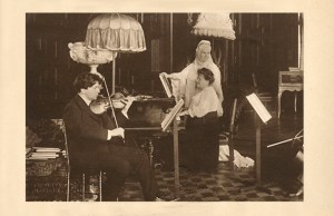 George Enescu la vioară