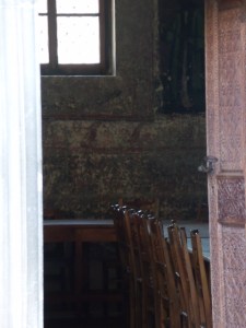 Sala de mese a măicuţelor de la Mănăstirea Horezu. Foto: Călin Hera