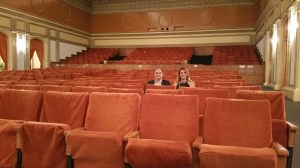 Cu Amalia Enache, după proiecţia filmului Aferim!, care a deschis Festivalul Filmului European la Hunedoara. Foto: Sebastian Bârgău