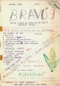 Revista școală Bravo 9, scrisă cu mâna. Sursa: arhiva personală