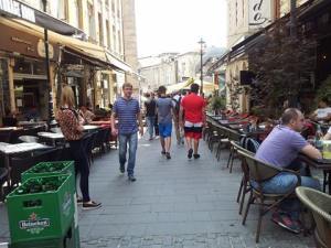 Vedere din București. Terasele în așteptarea mușteriilor microbiști. Începe Euro 2016. Foto: Calin Hera